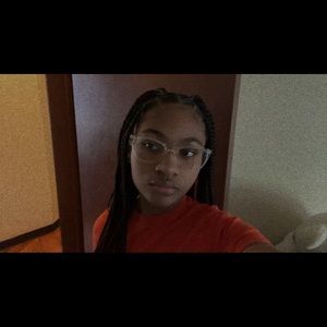 Meet your Posher, Jena